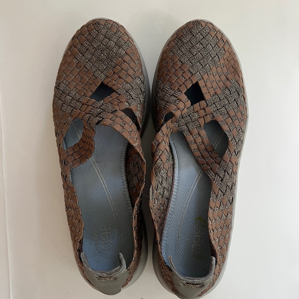 Easy Spirit e360 Comfortable Brown & Metallic Gold Woven Women's Shoes Sz 7 1/2